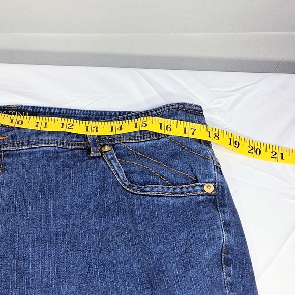 Women's Miss Tina Size 14 36" X 32" Blue Denim Jeans With Embroidered Pocket - Picture 4 of 8